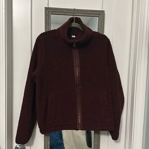 Old Navy burgundy colored oversized fuzzy zip up jacket size medium!